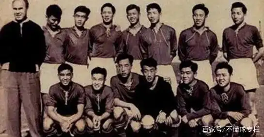 全国足球队挑战男足冠军_男足看夺冠_足球队夺冠